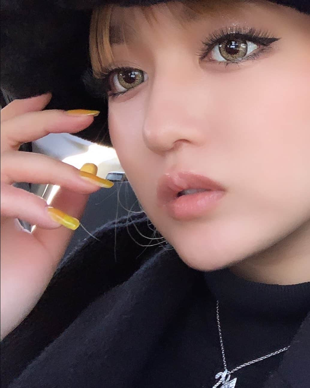 椎名美羽のインスタグラム：「近いって誰かツッコミ入れて」