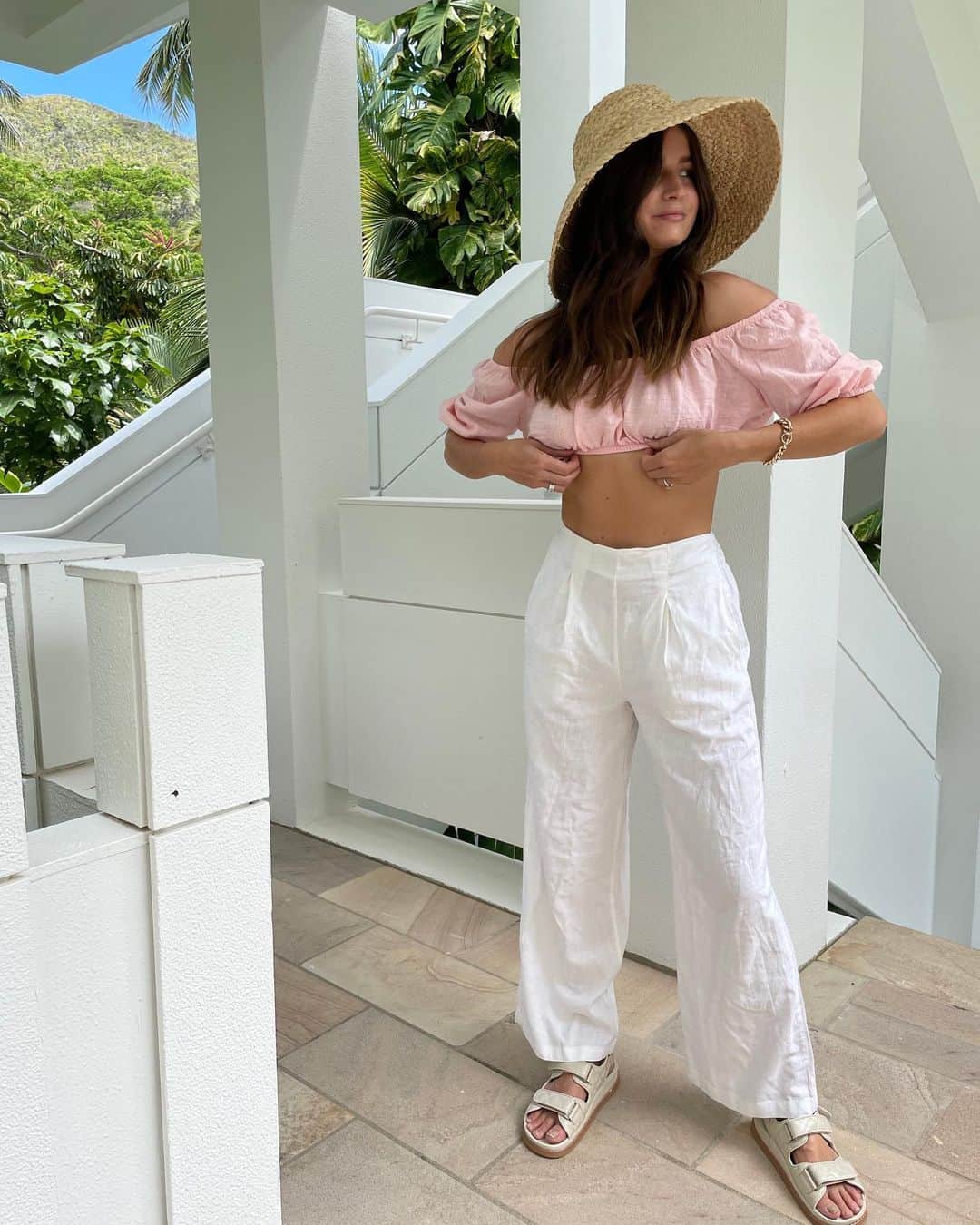 COTTON ONさんのインスタグラム写真 - (COTTON ONInstagram)「Thanks for the outfit inspo @prudencekate 🙏🌴 #TapToShop #MyCottonOn」12月7日 15時22分 - cottonon