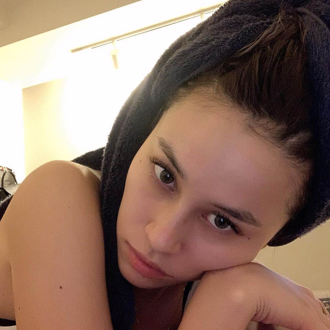 安田唯のインスタグラム：「A day in the life.📚」