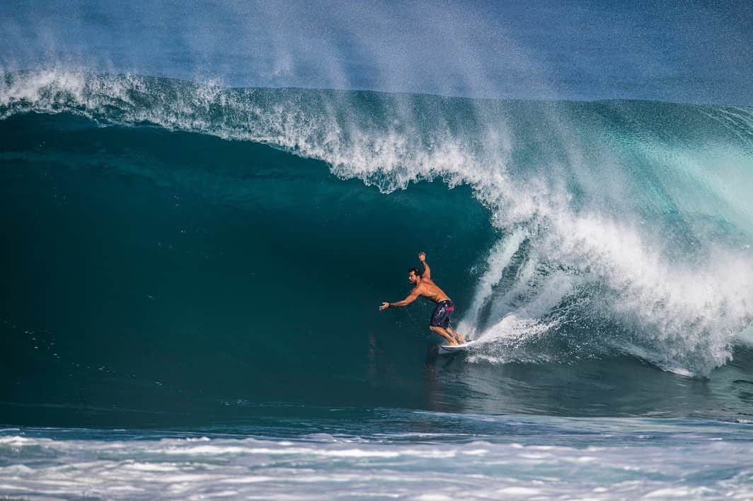 ミシェル・ボレーズさんのインスタグラム写真 - (ミシェル・ボレーズInstagram)「It’s good to be back 🙌🏼 HAWAI’I 📷 @badboyryry_」12月7日 15時45分 - bourezmichel