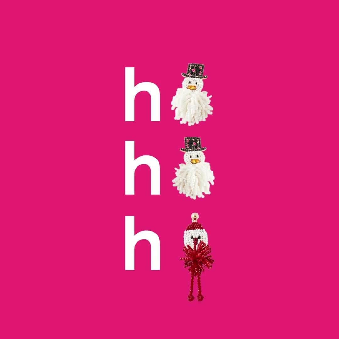 アクセサライズのインスタグラム：「Did we hear someone say they want some Christmas earrings? Ho ho how about these? ☃️🎅  Tap the link in our bio to shop these festive guys #Accessorize #WonderFilled」