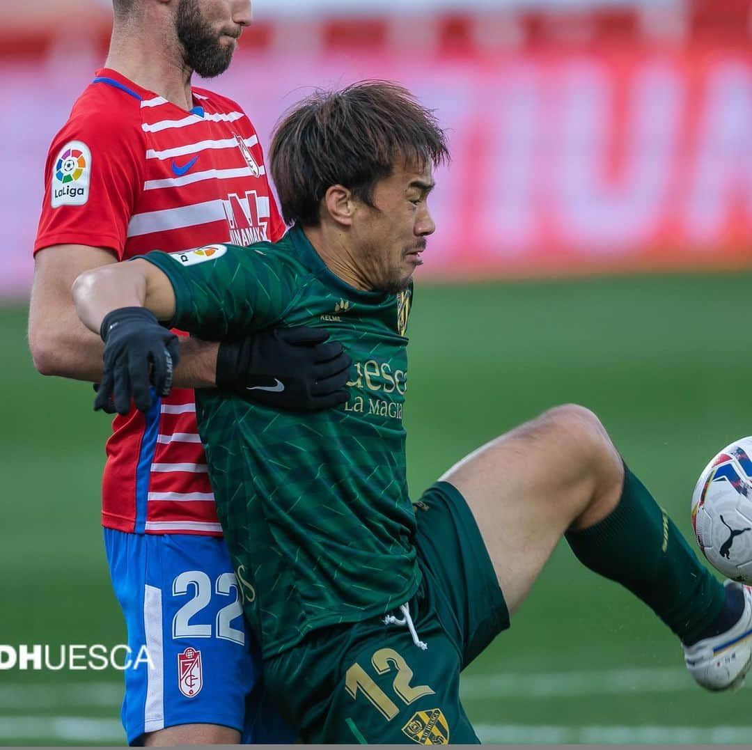 岡崎慎司のインスタグラム：「First goal ✅#laligasantander  #sinreblar #次は勝つ」