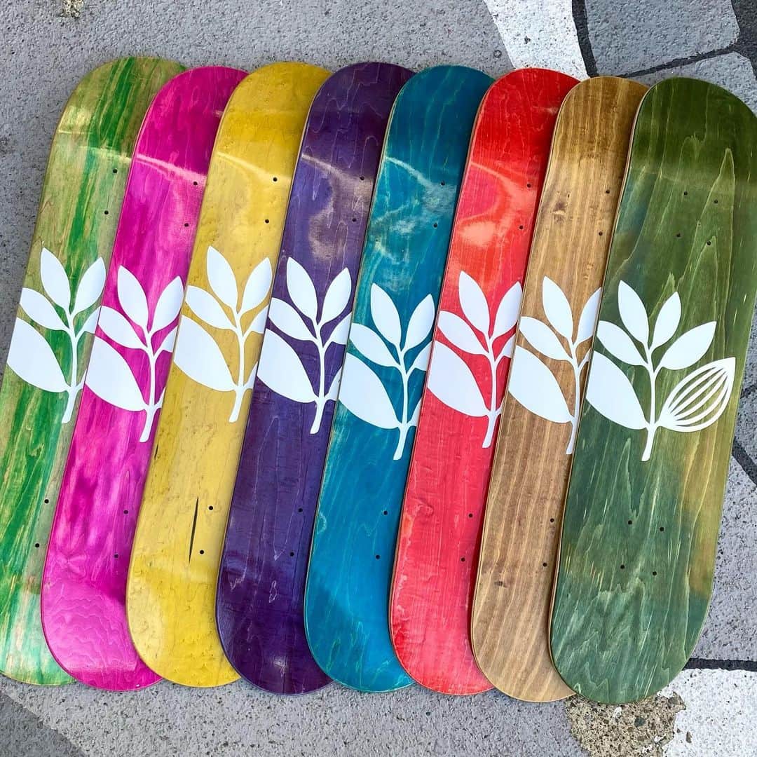 スケートボードのカリフォルニアストリートのインスタグラム