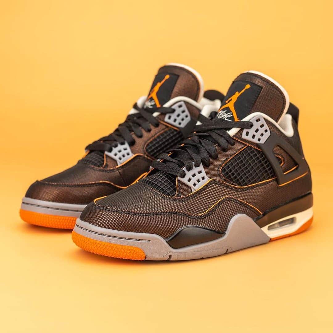 HYPEBEASTさんのインスタグラム写真 - (HYPEBEASTInstagram)「@hypebeastkicks: @jumpman23 is now preparing an Air Jordan 4 Retro SE WMNS “Starfish.” The upper of the shoe looks to be constructed of panels of orange overlayed with a fine black mesh-like material that creates an interesting color contrast. While upside-down “AIR JORDAN” badges on the inside of tongues, cream-colored sockliners, matching Air-assisted midsoles with black segments and gray/orange rubber outsoles round up the design. It’s expected to release February 21, 2021, for $190 USD.⁠⠀ Photo: @hanzuying」12月7日 16時56分 - hypebeast