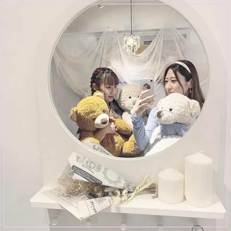 ピコフードさんのインスタグラム写真 - (ピコフードInstagram)「たくさんのぬいぐるみに囲まれたカフェ🧸 小物やケーキまで韓国ぽくてかわいいんです🐩﻿ オーダーケーキもやっているようなので、チェックしてみてください🤍 ﻿ 🍽️🍽️🍽️🍽️🍽️🍽️🍽️🍽️﻿ お店のタグ﻿ #allcscafe  他の地域を探す﻿ #piko_高円寺  🍽️🍽️🍽️🍽️🍽🍽️🍽️ ﻿ @rinacha____  @pino_n160  @mikuu27  @jueri_ruby  @ma__ma__gram  @moeka____0337  @___mikipon___  さん﻿ ありがとうございました！！﻿ 🐥 🐥 🐥 🐥 🐥 🐥 🐥 🐥 🐥 🐥 🐥 🐥﻿ ﻿ ※最新の情報は調べてご確認をお願いします🙇🏻‍♀️﻿ ﻿ 関東圏内のオシャレなグルメの投稿を厳選し、﻿ 紹介してます👣👀﻿ オシャレなグルメを見つけよう！➡️ @piko_food_﻿ #piko_food もつけて投稿してくれると﻿ いいねとたまにコメントしに行きます❤️﻿ ﻿ 🐥 🐥 🐥 🐥 🐥 🐥 🐥 🐥 🐥 🐥 🐥 🐥﻿ ﻿ ﻿ .﻿ ﻿ .﻿ #東京カフェ#東京グルメ#東京カフェ巡り#高円寺カフェ#高円寺カフェ巡り#韓国カフェ風#韓国風カフェ#도쿄카페 #韓国好き#グルメ巡り#グルメ女子#カフェ女子#淡色女子#おしゃれカフェ#おしゃれcafe#韓国風#カフェスタグラム#カフェ活#カフェタイム#cafestagram #カフェ部 #カフェ活 #おしゃれさん#ぬいぐるみ #プードルケーキ #オーダーメイドケーキ #かわいいカフェ」12月7日 17時13分 - piko_food_