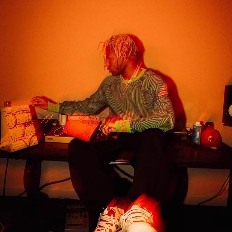 ジェームスロングのインスタグラム：「@kailandmorris @iceberg ⚡️⚡️⚡️」