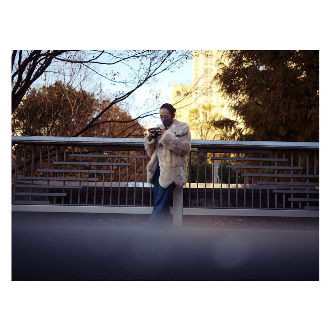 土井地恵理子さんのインスタグラム写真 - (土井地恵理子Instagram)「週末はふと新宿で車を止めて カメラの練習📷  全然いいのが撮れなくて悔しw  でも大人になってからの勉強とか スキルアップって 楽しいよね✨ がんばろ。  #大人の趣味 #camera #shinjuku」12月7日 23時23分 - ericodoiji