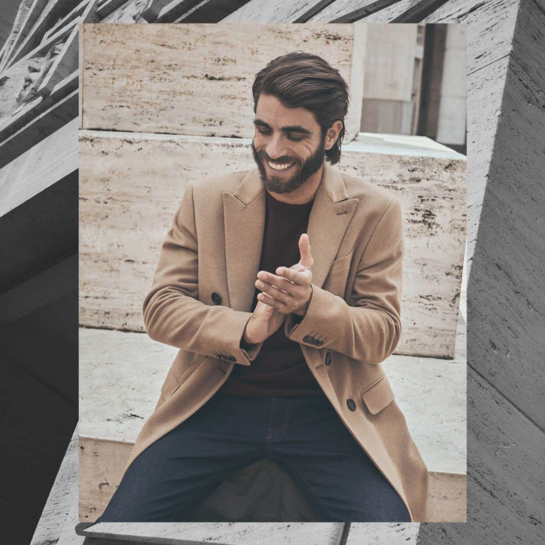 のインスタグラム：「All you need is a smile in the right coat.⁣ #PalZileri #FW20 #EffortlessAttitude⁣ ⁣ @stefanogaluzzistudio @vankhokhlov @davebramby @marco__rossetti @giulioggv」