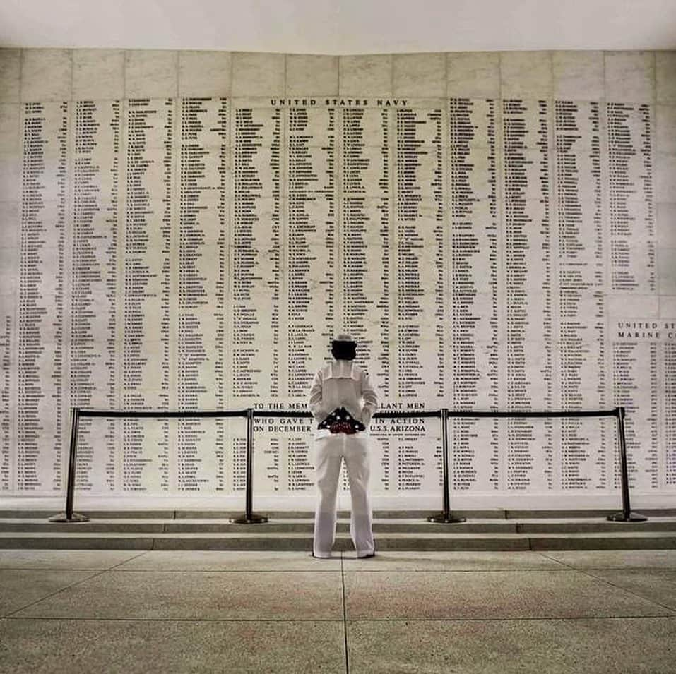 アメリカ内務省さんのインスタグラム写真 - (アメリカ内務省Instagram)「On a quiet morning 79 years ago today, Imperial Japanese forces attacked the United States at Pearl Harbor, #Hawaii. Called “a date which will live in infamy,” in President Franklin D. Roosevelt’s historic speech, the tragic event propelled the United States into World War II. More than 2,400 Americans were killed and 1,100 more wounded. Twenty-one ships of the Pacific Fleet were sunk or damaged, including the USS Arizona. A moving reminder of the service and sacrifice of those who fought, the USS Arizona Memorial is jointly administered by the U.S. Navy (@usnavy) and the National Park Service (@nationalparkservice) Photos from the World War II Valor in the Pacific National Monument by National Park Service (@pearlharbornps). #usinterior #december7 #pearlharbor」12月7日 23時29分 - usinterior