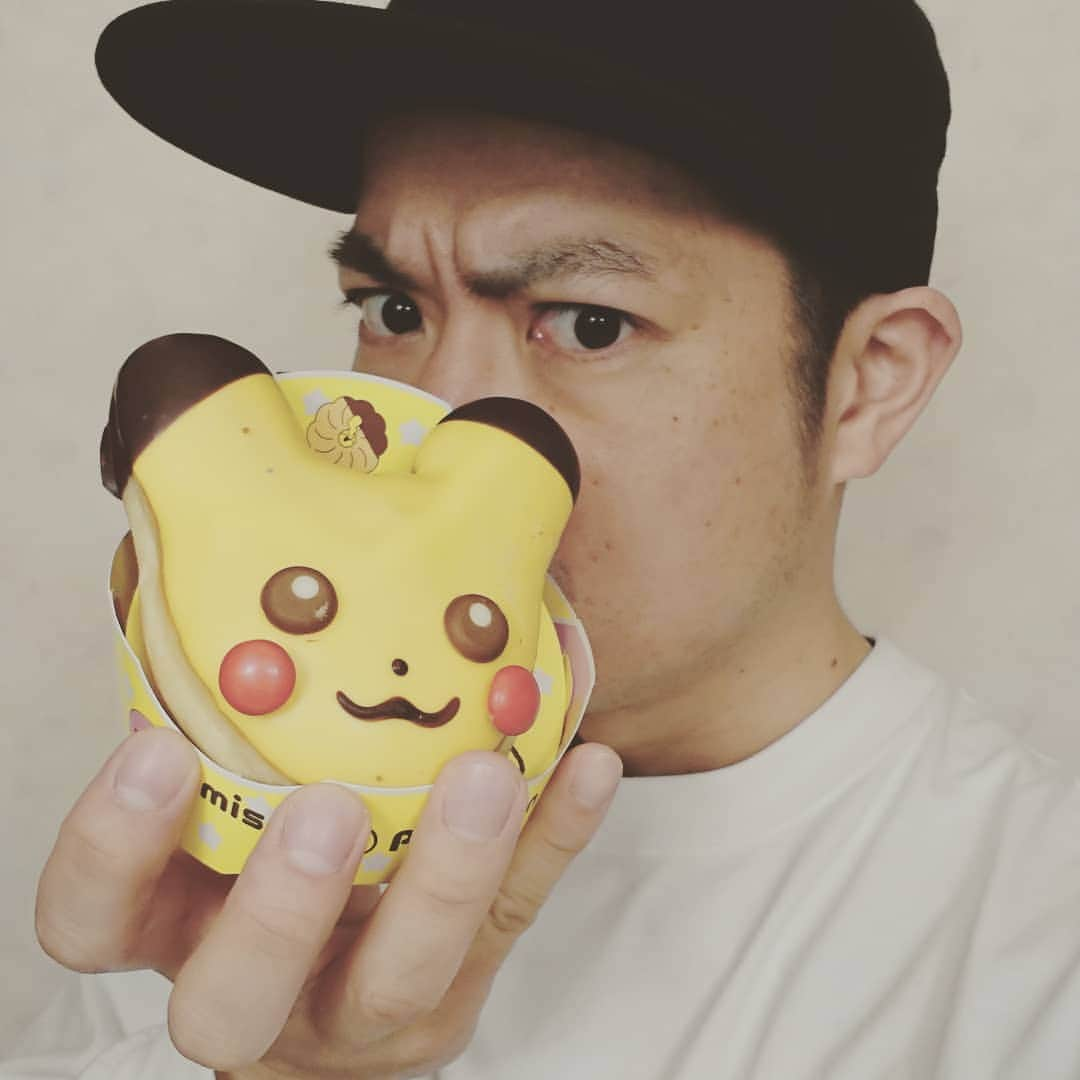 すずけんさんのインスタグラム写真 - (すずけんInstagram)「ピカチュウゲットしたので、丸ごと食ってやりました(゜▽゜*)」12月7日 18時24分 - suzuken119official