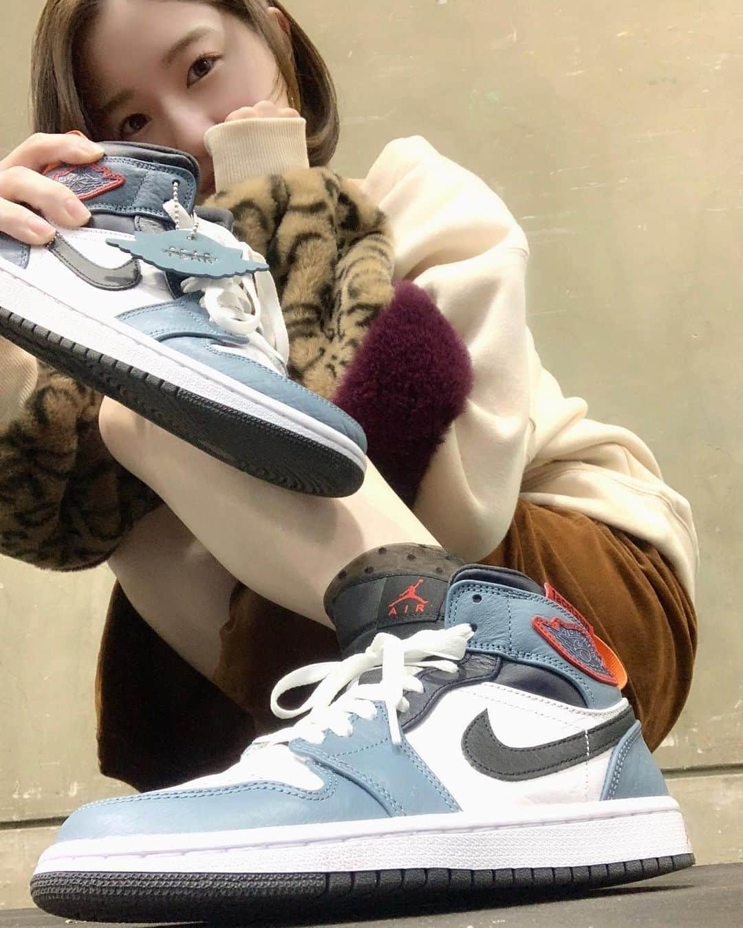 中田花奈さんのインスタグラム写真 - (中田花奈Instagram)「FACETASM×NIKE Air Jordan 1 Mid “Fearless”  1年前に#キモ撮り したやつ。 乃木坂の時は載せられなかったから今さら〜   #なかだのすにーかー  #nike   #facetasm   #aj1   #sneakers   #スニーカー」12月7日 18時47分 - nakadakana_official