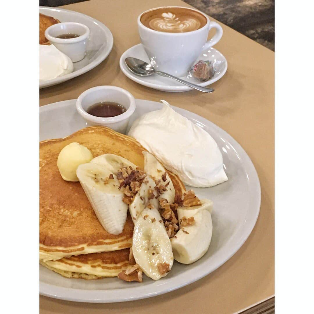 新井乃亜さんのインスタグラム写真 - (新井乃亜Instagram)「🥞 #gardenhouseshinjuku ✨ ぱんけーき食べろぐ🙂 長居できるカフェナンバー🐶  #신주쿠맛집 #신주쿠카페 #도쿄맛집 #도쿄카페 #도쿄카페투어  #ガーデンハウス新宿 #新宿カフェ #新宿ランチ #東京カフェ  #東京カフェ巡り #パンケーキ部 #パンケーキ巡り」12月7日 18時52分 - noa__arai