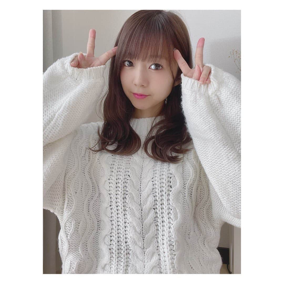 大庭彩歌さんのインスタグラム写真 - (大庭彩歌Instagram)「白ニット❤︎」12月7日 19時27分 - ooba__ayaka