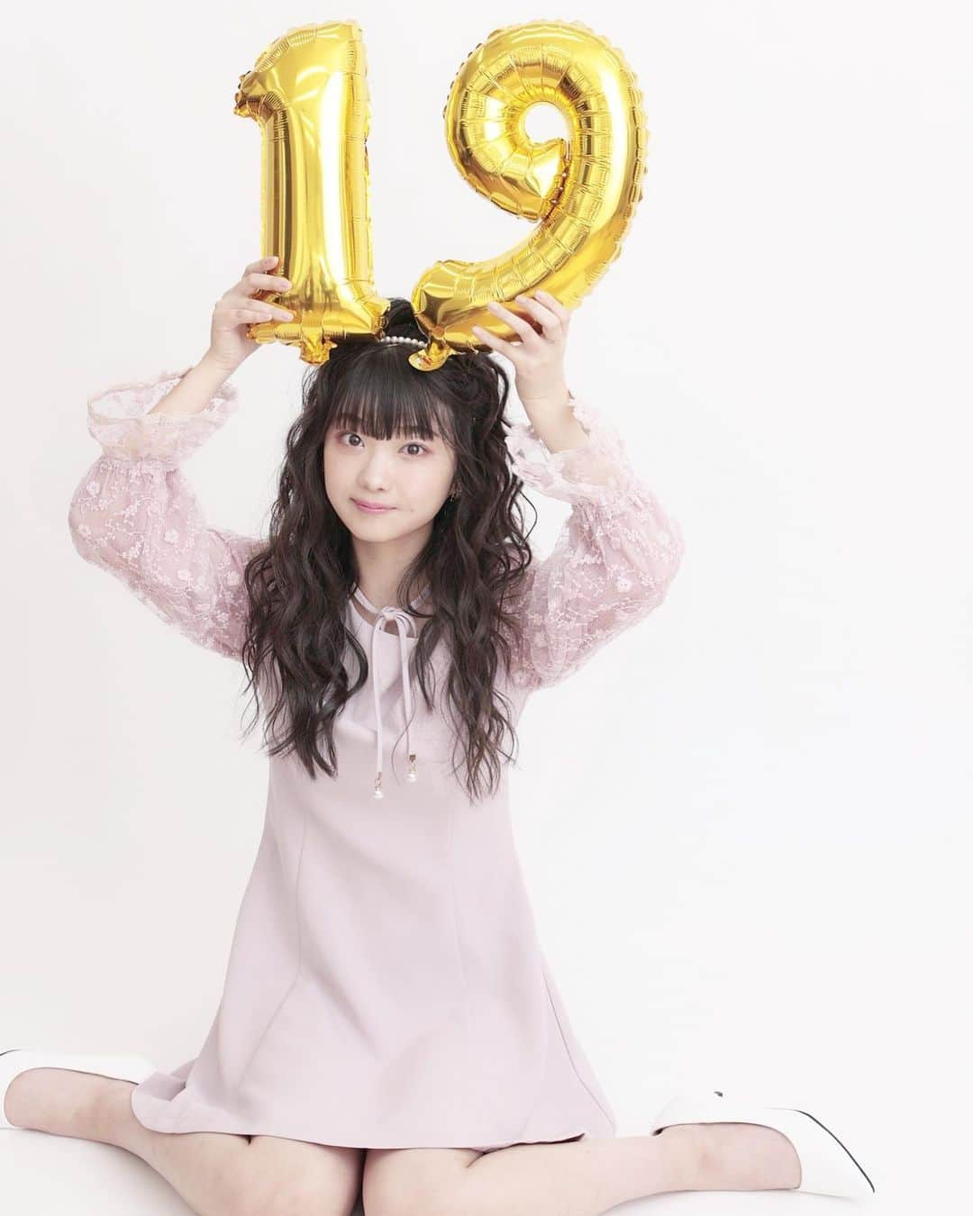 山下彩耶さんのインスタグラム写真 - (山下彩耶Instagram)「19歳になりました！！  10代ラストな実感は全然ないけど 20歳が楽しみ！(まだ早い)  この1年もよろしく お願いします 👸🏻💐 ・ ・ #夢アド #山下彩耶 #お誕生日 #19歳 #になりました 🍰」12月7日 19時24分 - saya_chan1207