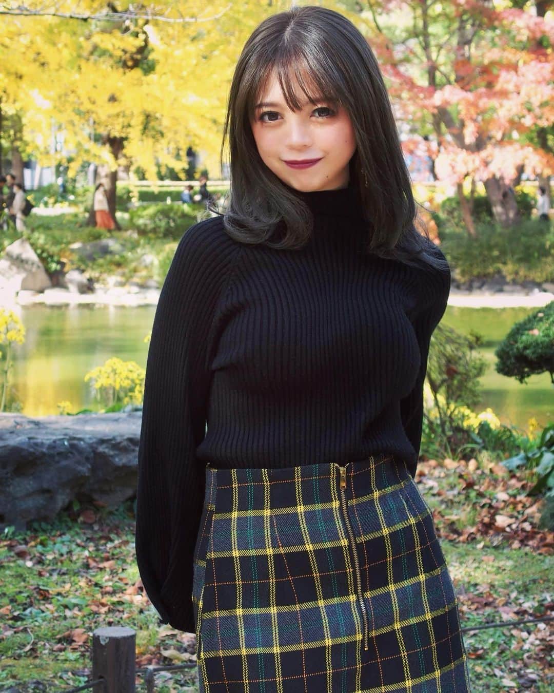 橘咲良のインスタグラム：「#プルクラ #portrait  #東京 #丸の内 #日比谷  #日比谷公園  #autumn #秋ファッション  #キングラビッツ #橘咲良」