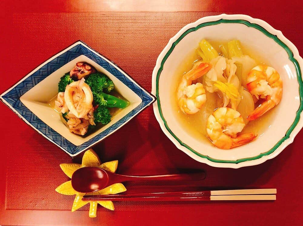 島本真衣さんのインスタグラム写真 - (島本真衣Instagram)「今日は体に優しい夕飯にしました😋  #エビとかぶのだしあんかけ #舞茸も入れました #おかずのクッキング #テキスト #12月1月号 #おやすみなさい」12月7日 20時18分 - mai_shimamoto_ex