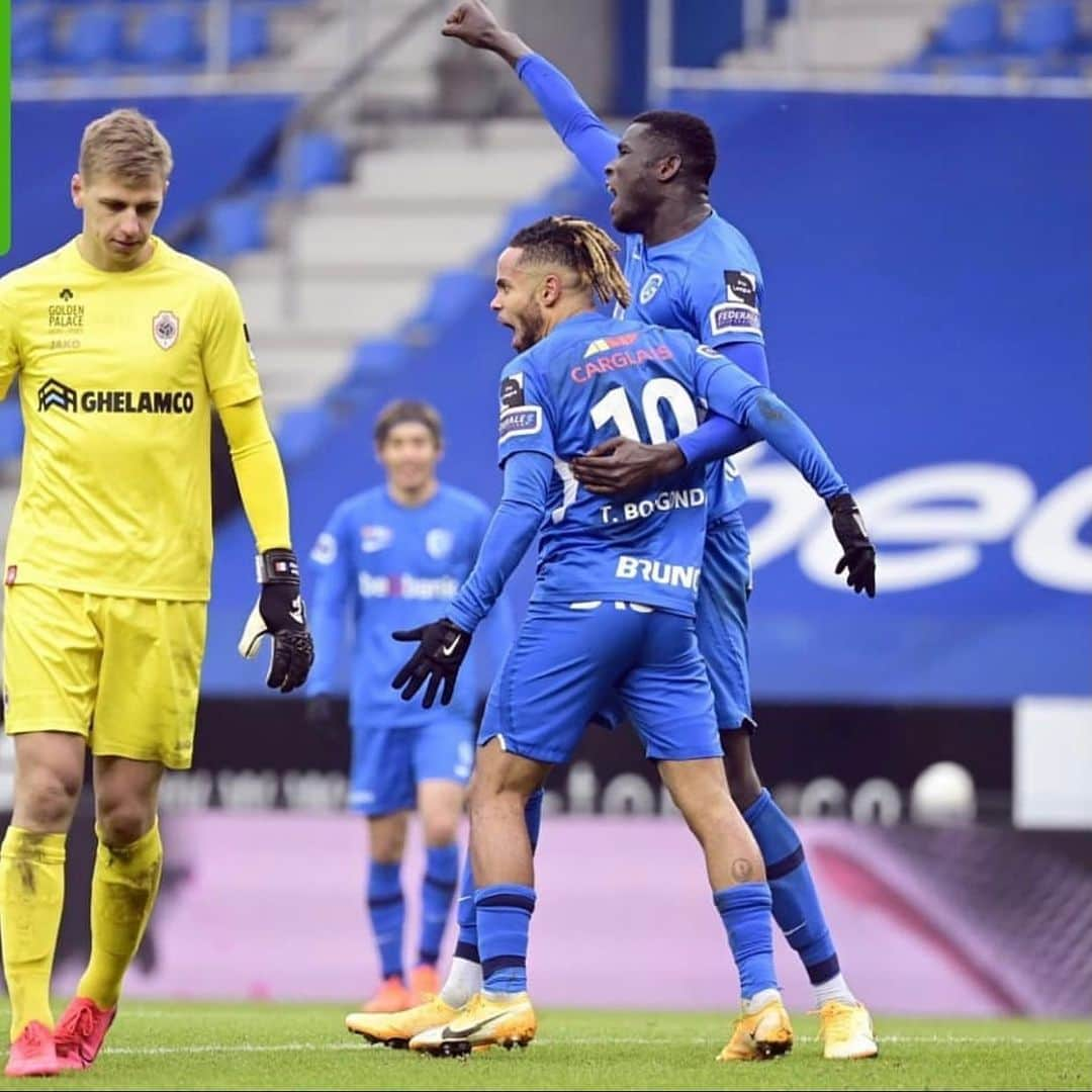 テオ・ボンゴンダのインスタグラム：「28 goals and 8 assists in one Picture 🔫🔫 . Genk on fire 🔥🔥🔥 🔵🔵🔵」