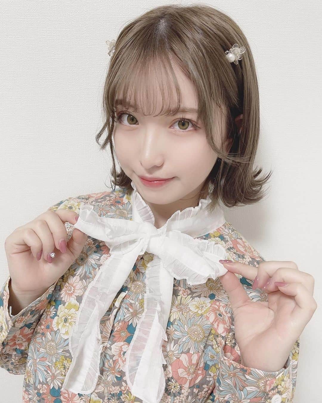 のインスタグラム：「かんちゃんがメイクしてくれた〜！(@kanda_fuune ) ありがとう〜♡」