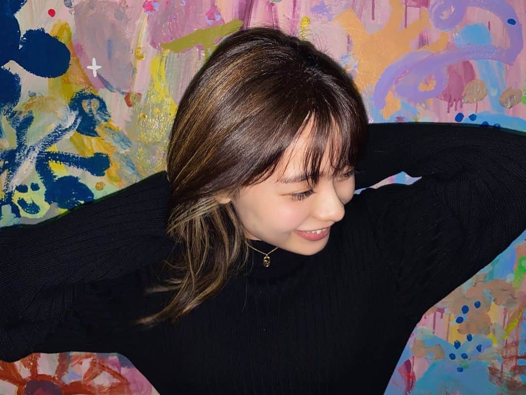 のインスタグラム：「今くらいの長さが1番好みかも。 ど〜思う〜？  #今日の足立」