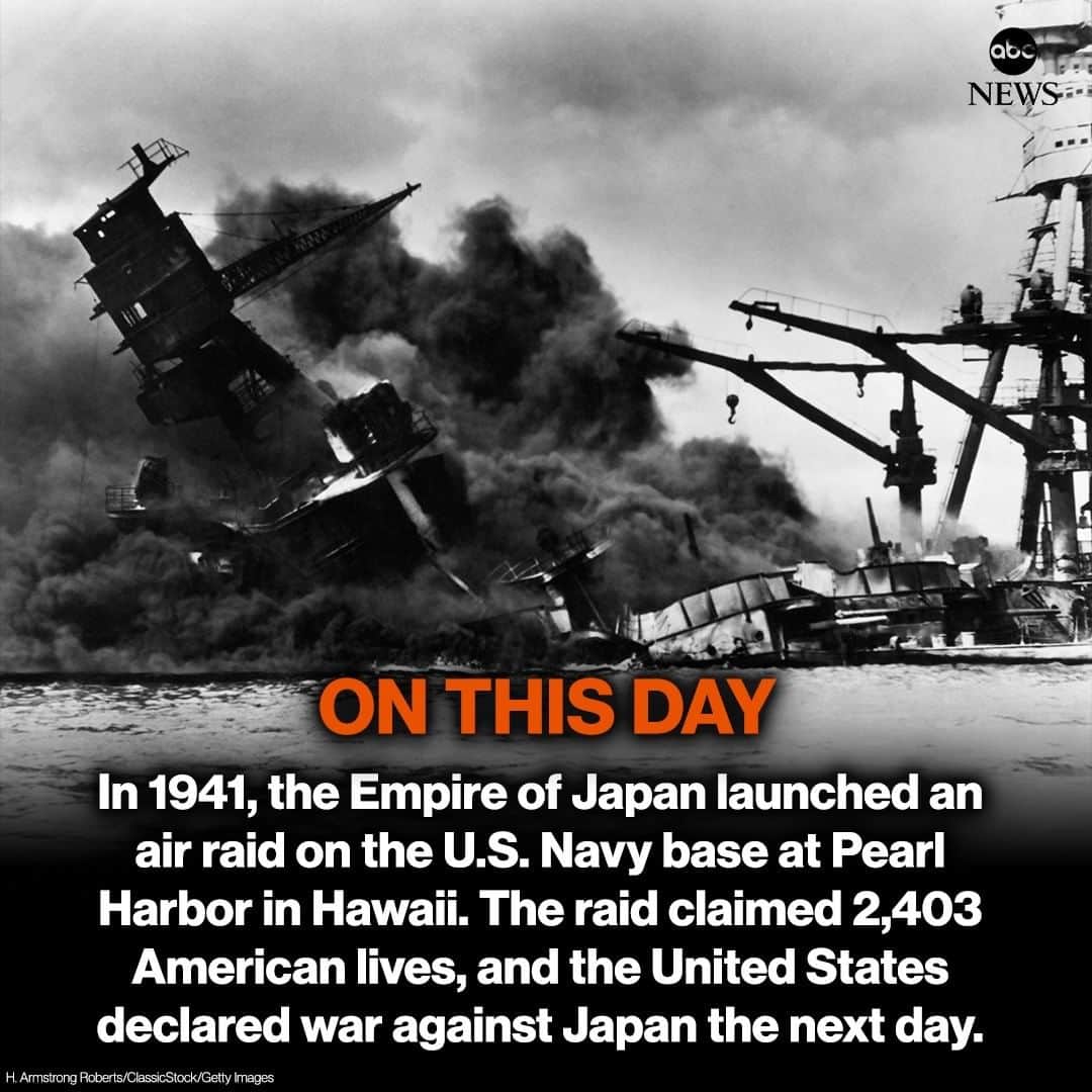 ABC Newsさんのインスタグラム写真 - (ABC NewsInstagram)「ON THIS DAY: In 1941, the Empire of Japan launched an air raid on the U.S. Navy base at Pearl Harbor in Hawaii.  The raid claimed 2,403 American lives, and the United States declared war against Japan the next day. #onthisday #pearlharbor #history」12月7日 21時12分 - abcnews