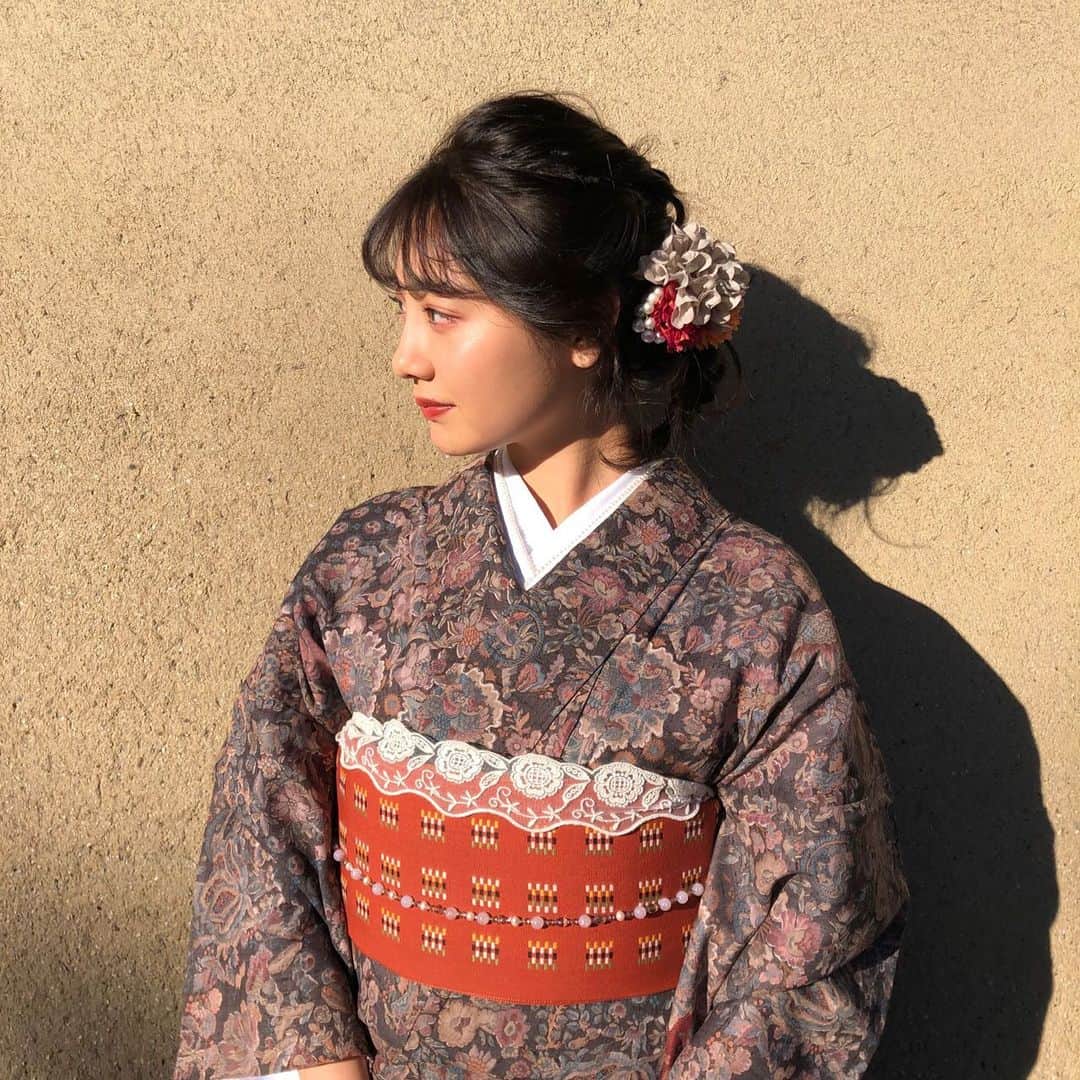 manacaのインスタグラム：「. アンティーク着物👘💐  #アンティーク着物 #アンティーク着物レンタル #わぷらす奈良 #奈良着物レンタル #奈良着物 #着物ヘア #着物ヘアアレンジ #着物でお出かけ」