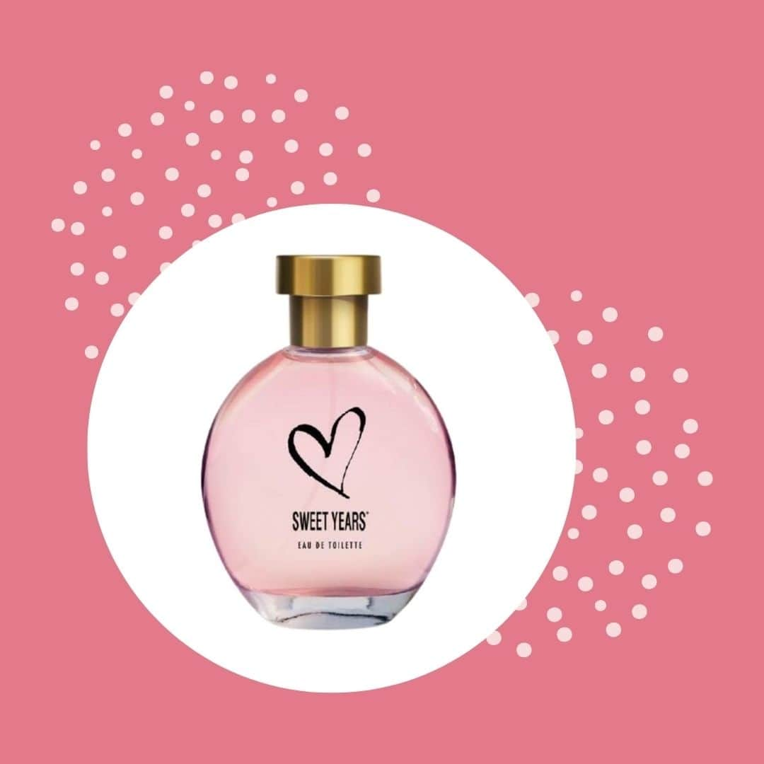 スイートイヤーズのインスタグラム：「I'm sexy Sweet Years Il profumo perfetto per il tuo inverno!⁣ .⁣⁣⁣⁣⁣⁣⁣⁣⁣⁣⁣⁣⁣ .⁣⁣⁣⁣⁣⁣⁣⁣⁣⁣⁣⁣⁣ .⁣⁣⁣⁣⁣⁣⁣⁣⁣⁣⁣⁣⁣ .⁣⁣⁣⁣⁣⁣⁣⁣⁣⁣⁣⁣⁣ #sweetyears #nonsivivesenzacuore #fallwinter #fw2020 #followtheheart」