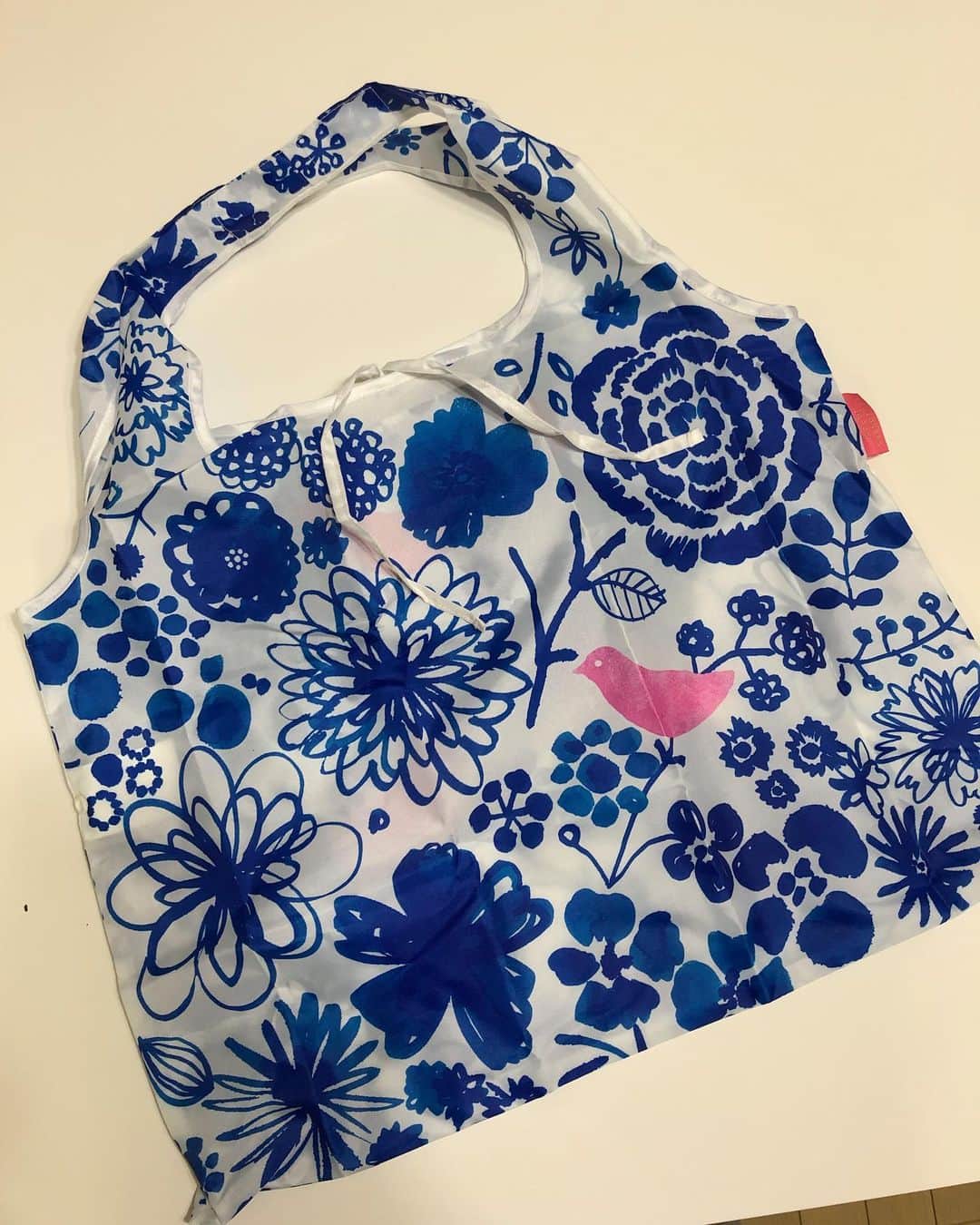 ikaoさんのインスタグラム写真 - (ikaoInstagram)「くんた。Kunta. プレーリードッグ社 @prairiedog_web の マスク購入。 #不織布マスク 日本製。個包装50枚入。 25枚入ボックス2箱で届きます。 スワイプしてね👉🏻 これは、パケ買いしちゃうよね〜😂 エコバッグも購入してみました。 こちらはプレーリードッグ柄なし😅 だけど、40柄以上あって選び甲斐がありました😆 #prairiedog #プレーリードッグ #ふわもこ部」12月7日 21時46分 - ikao26