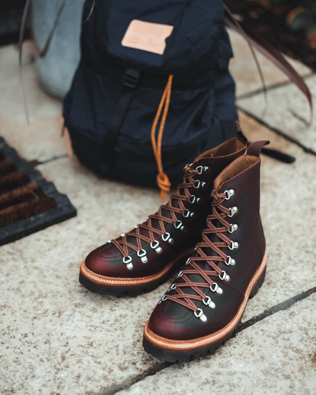 MR PORTERのインスタグラム：「Ahem, how many steps have you taken today? We're guessing it’s less than 500. Get out of the house and go for a walk (after you've checked out our five ways to dress for whatever kind of outing you have planned – no sweatpants allowed. Link in bio)  Shop the story: Grenson - Brady Full-Grain Leather Boots」