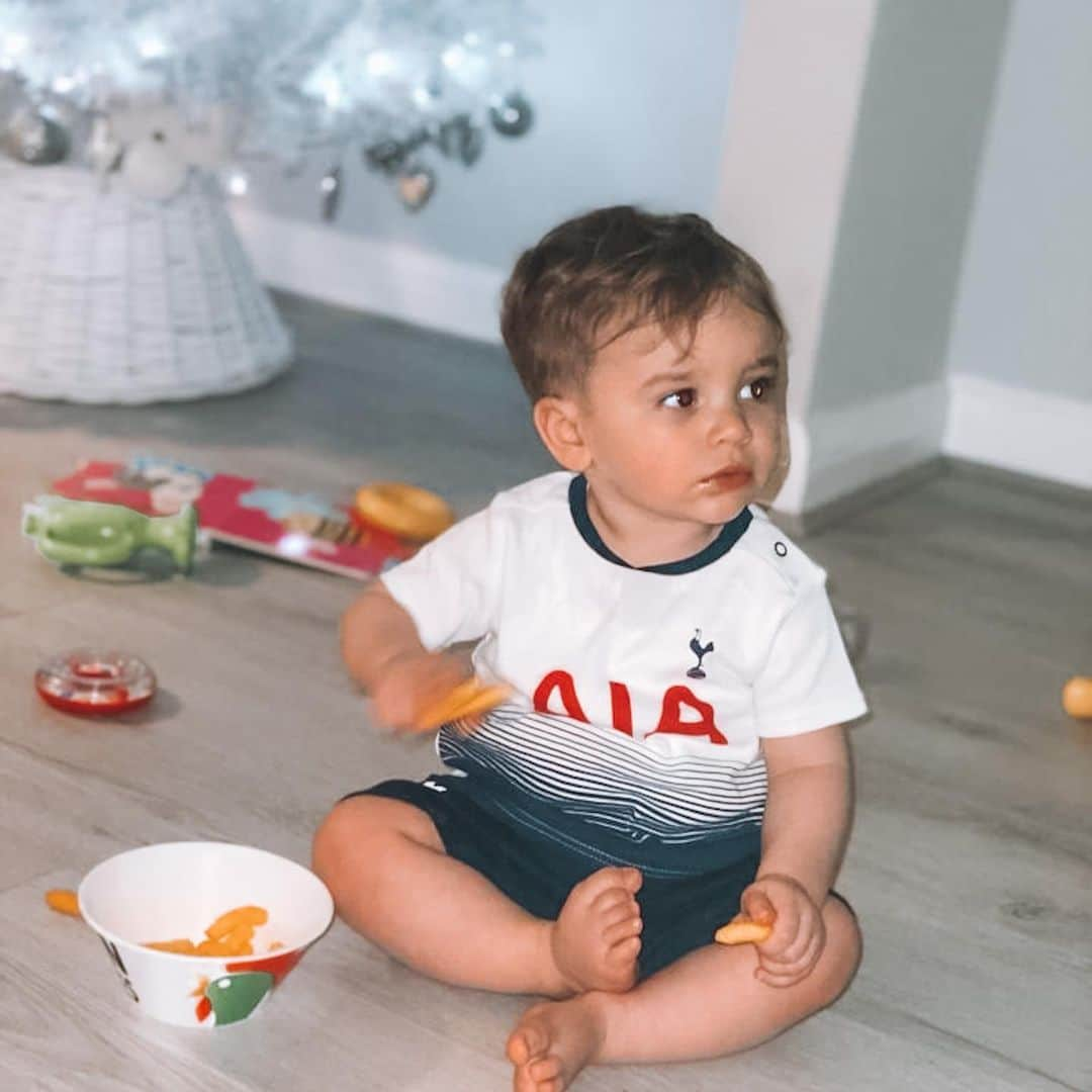 マーニー・シンプソンさんのインスタグラム写真 - (マーニー・シンプソンInstagram)「My little Tottenham supporter! #COYS」12月8日 0時50分 - marns