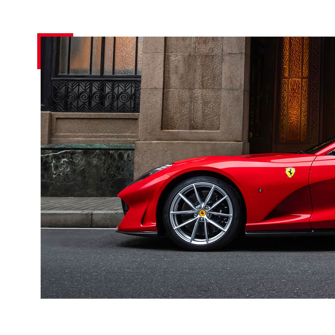 フェラーリさんのインスタグラム写真 - (フェラーリInstagram)「The #Ferrari812GTS makes a noteworthy appearance in a bold red. The model marks the return of the V12 spider after nearly 50 years, representing the rebirth of legend. #Ferrari」12月8日 1時00分 - ferrari