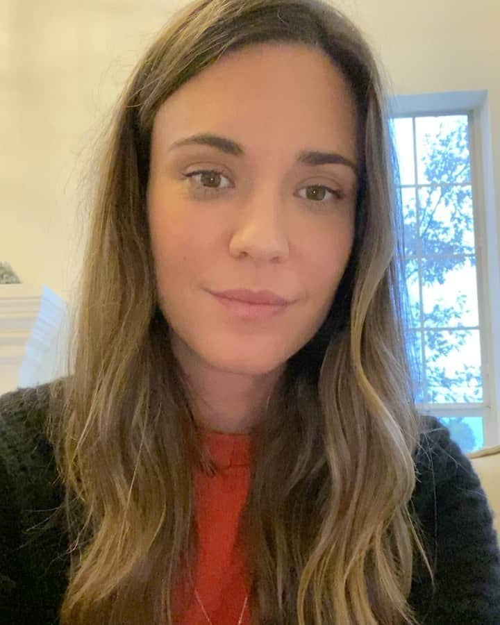 のインスタグラム：「Hey guys. I’ll be on @Cameo Dec 7th-18th and donating my proceeds to one of my favorite charities @StJude. Excited to make some videos for all of you and support an amazing organization at the same time. @StJude won’t stop until no child dies from cancer. Now let’s show these kids some love! Link in bio.」