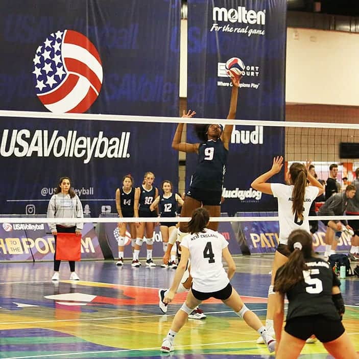 USA Volleyballさんのインスタグラム写真 - (USA VolleyballInstagram)「📣BREAKING NEWS: USAV has selected sunny Phoenix 🌞  to host the 2021 HP Championship!  🔗 with details in our bio」12月8日 1時24分 - usavolleyball