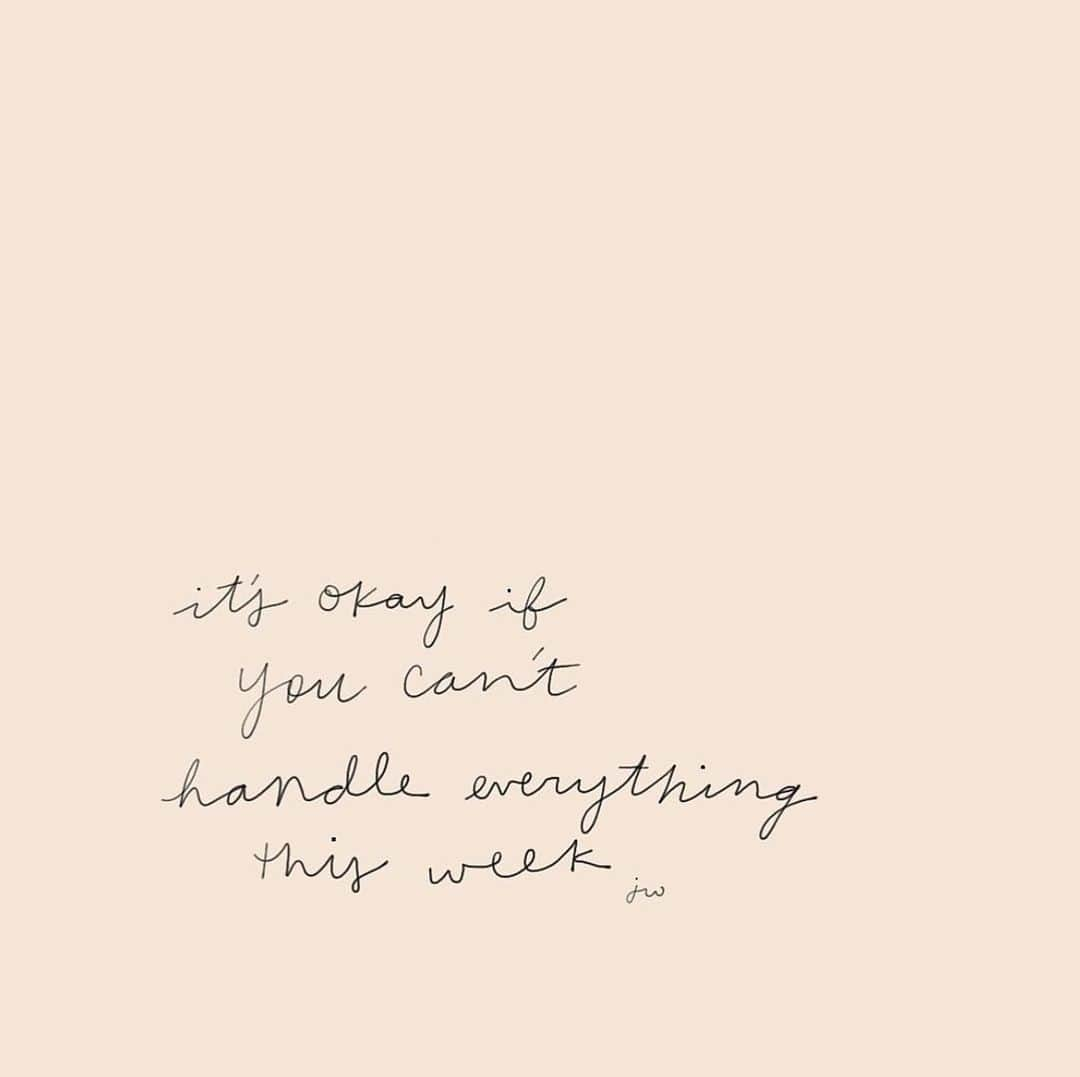 ミシェル・モナハンさんのインスタグラム写真 - (ミシェル・モナハンInstagram)「Some weeks this is the only motivation we need to know. 🗝 #mondaymotivation #hanginthere」12月8日 1時45分 - michellemonaghan