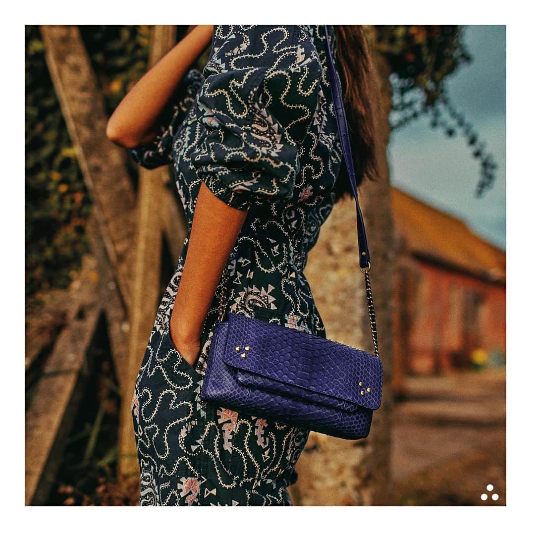 ジェロームドレイフュスのインスタグラム：「Pretty in python #jeromedreyfusscharly . . Art Direction & Photo @germainchauveau Style @claire_dhelens Model @imnotgrace #jeromedreyfuss #charly  #jeromedreyfusscharly #rootsdeluxe #aw20」