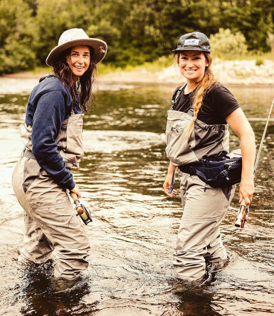 Explore Canadaのインスタグラム：「Get to know the people who keep our country’s heart beating strong.⁠⠀ ⁠⠀ Meet Marie-Ève Cournoyer and Judith St-Pierre of @lapecheestbelle in Charlevoix, Quebec (@charlevoixatr, @tourismequebec) and follow along as we profile the faces in our communities who make our hearts glow [and the country’s heart beat]. ⁠⠀ ⁠⠀ “When we are on the river together, we talk about beautiful things. Life is all around us: nature, friendship, wildlife.  When women fish together, there is no pressure, no stress.  We were surprised by the demand.  Everywhere there are women who want to learn. We have a waiting list! It used to be fathers and sons, now it is mothers and daughters. We are changing the world of fly fishing. ⁠⠀ ⁠⠀ This summer was hard on us, there was so much uncertainty. We had to cancel a lot of trips and reimagine the experience.  In the future, our hope is to expand across Canada.  For now, we have our favourite rivers to visit but there are many more in Canada to discover. Our dream is to share our passion for fishing with women across the country. Tourism is our future.”⁠⠀ ⁠⠀ #CanadaNice #ForGlowingHearts⁠⠀ ⁠⠀ *Though now might not be the right time to travel, there are many meaningful ways to support businesses in your community. Start by sharing this post to spread the love, then discover more of the faces behind Canada’s tourism industry at the link in our bio.*⁠⠀ ⁠⠀ 📍: @charloevoixatr @tourismequebec⁠⠀ 📷: @audetphoto  ⁠⠀ #MonCharlevoix #BonjourQuebec」