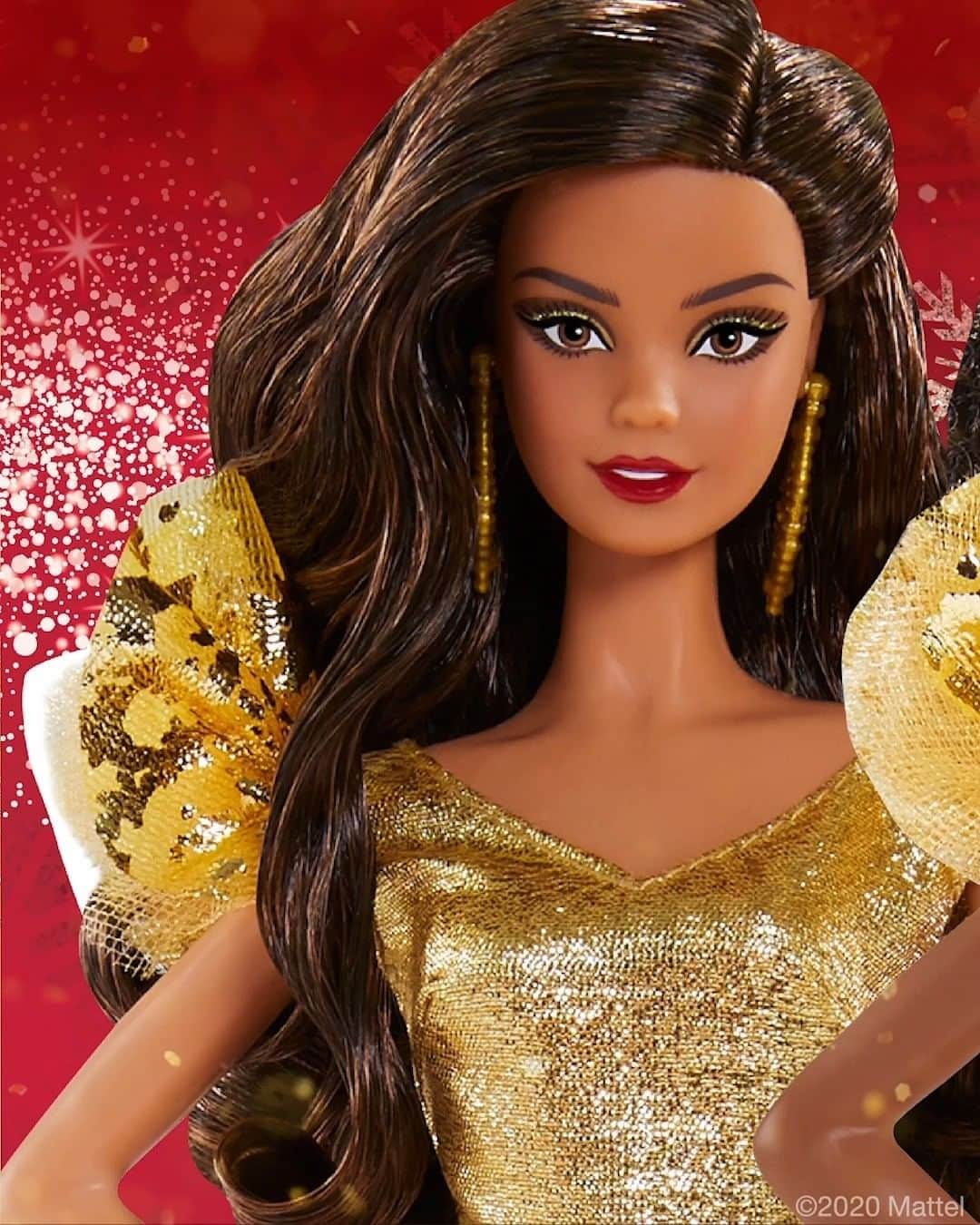 バービーのインスタグラム：「’Tis the season for sparkle and celebration. 🎁✨ #Barbie」