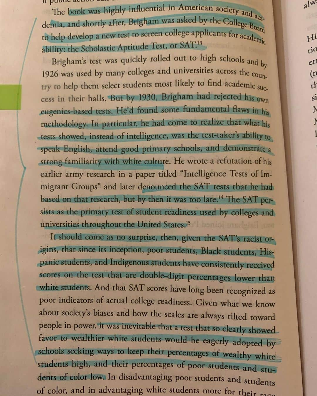 マット・マクゴリーさんのインスタグラム写真 - (マット・マクゴリーInstagram)「"Mediocre: The Dangerous Legacy of White Male America" by @ijeomaoluo  # "Mediocre" is out now! Ijeoma is a really incredible writer and unearths some important, lesser-known history to point to the legacy of white supremacy and patriarchy that is deeply embedded in this country. I am always impressed when a writer can break down complex topics and make them digestible and easy to understand. That is definitely one of the many gifts of Ijeoma's writing. She cuts to the truth...that the oppressive and toxic combination of white supremacy and patriarchy has always held back the United States and the world from forward progress, and is even destroying the planet.  # She also lifts up another complex truth. That white supremacy and patriarchy is actually destroying the lives of white men as well. We must never pretend that the effects of this are comparable to the destruction of entire communities and generations of BIPOC people and womxn, and we must know how the system benefits us relative to oppressed groups and take responsibility to dismantle those systems. And yet, it is essential for white men to be learning about the ways that we have internalized the lie that it is better to live a life of competition and domination rather than cooperation and radical love for all people. And how this lie, baked deeply into our psyches, prevents us from becoming our fullest, most evolved, and loving selves. Until we can come to terms with that, and hold all of these truths in their full complexity, we will continue to do the bidding of white supremacy and patriarchy and face the cost to our own humanity as we are complicit the degradation of the planet and the lives of oppressed groups everywhere.  # My Booklist: bit.ly/mcgreads (link in bio) #McGReads」12月8日 2時31分 - mattmcgorry