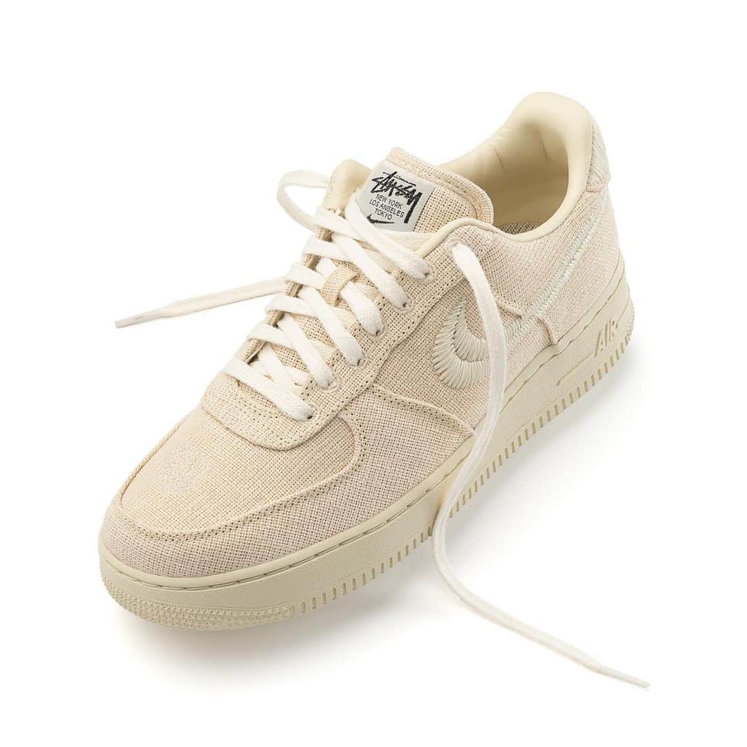 Stüssyのインスタグラム：「Stüssy & Nike Air Force 1  North America Friday December 11th, 10am PST  UK & Europe Friday December 11th, 10am GMT  Japan & Korea Saturday December 12th, 10am JST  For more information on availability: www.stussy.com/nike」