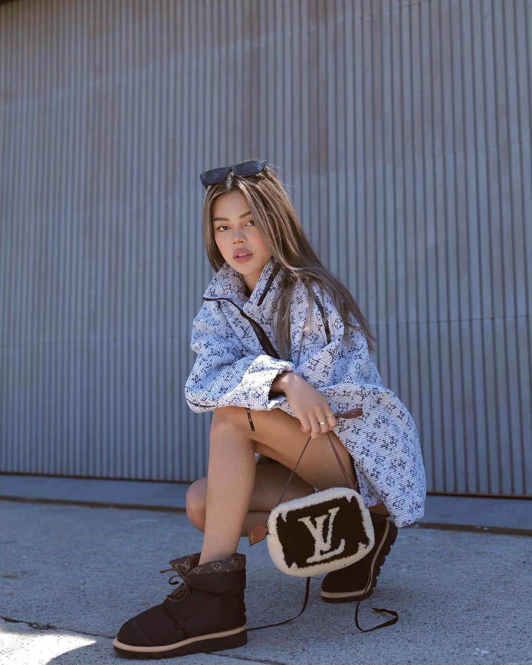 リリーマイマックさんのインスタグラム写真 - (リリーマイマックInstagram)「Walking on a dream @louisvuitton」12月8日 8時51分 - lilymaymac