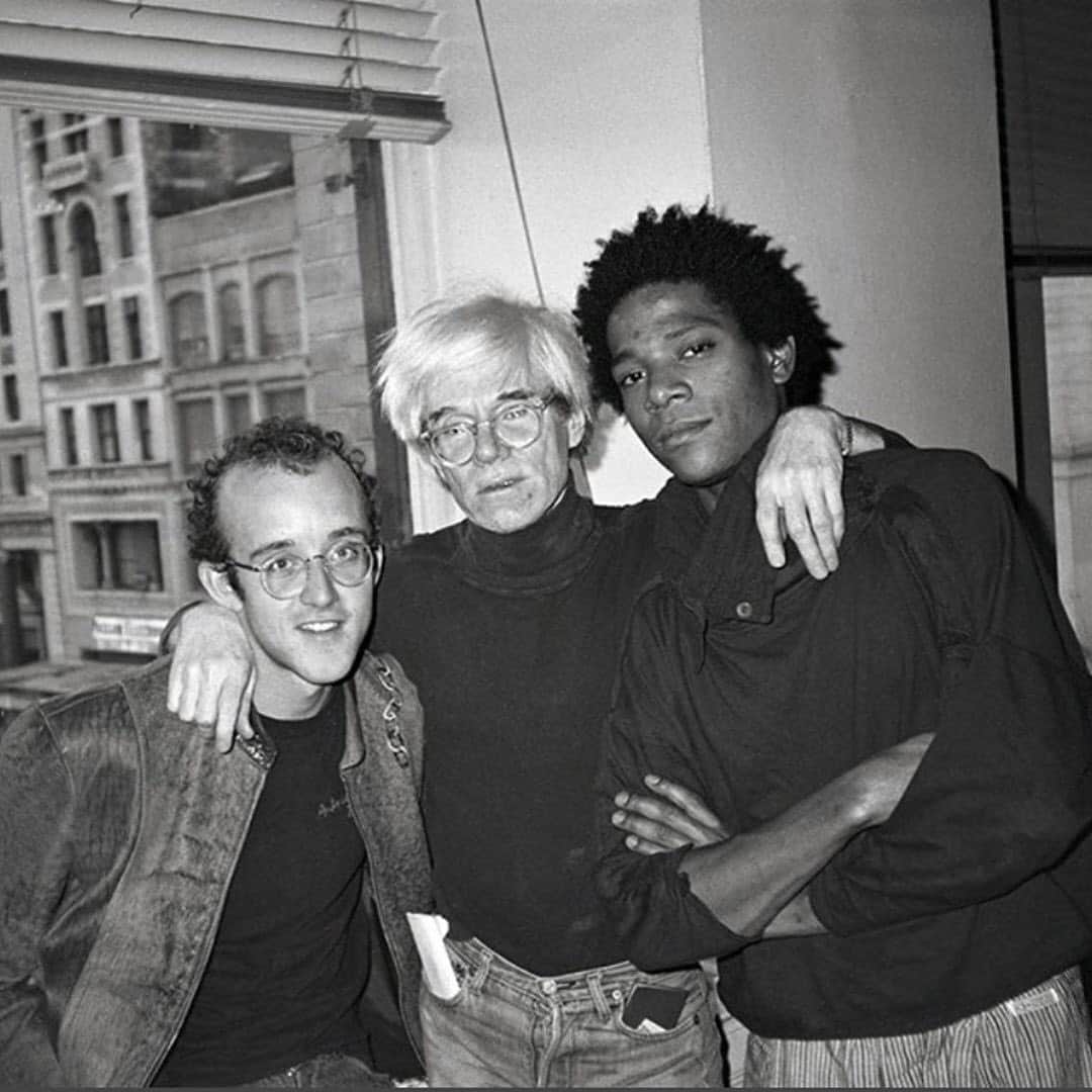 のインスタグラム：「#KeithHaring, #AndyWarhol and Jean Michel #Basquiat at Warhol's studio in New York, 1984. #OPinspiration  Photo: The Andy Warhol Foundation for the Visual Arts, Inc.」