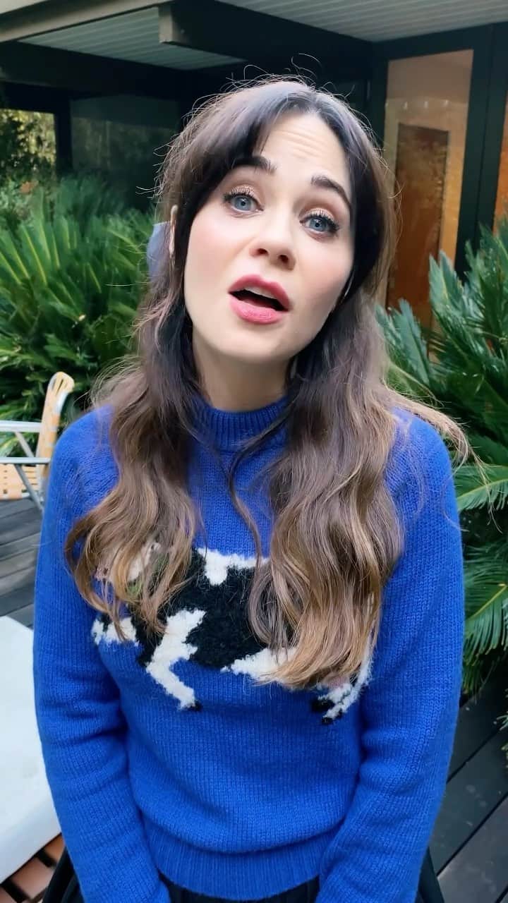 ハンナ・シモンのインスタグラム：「Fawn Moscato and a couple of my friendy friends encouraging you to register to vote in Georgia! Today is the last day! Register at www.peachvote.com! Tag all of your friendy friends xo  @zooeydeschanel 💉💉 @lamorne 😼 @zoelisterjones 👏🏽👏🏽 @darylwein 🎥」