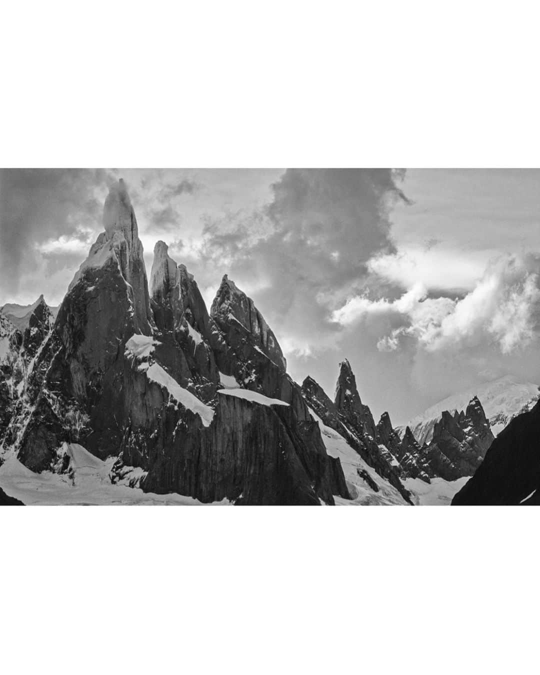 ジミー・チンさんのインスタグラム写真 - (ジミー・チンInstagram)「Cerro Torre, Torre Egger, Cerro Stanhardt. Patagonia. ⁣ Prints available at www.shop.jimmychin.com or at link in bio. 20% off on all prints until Dec 10 by using the code Holiday20 at check out.」12月8日 4時30分 - jimmychin