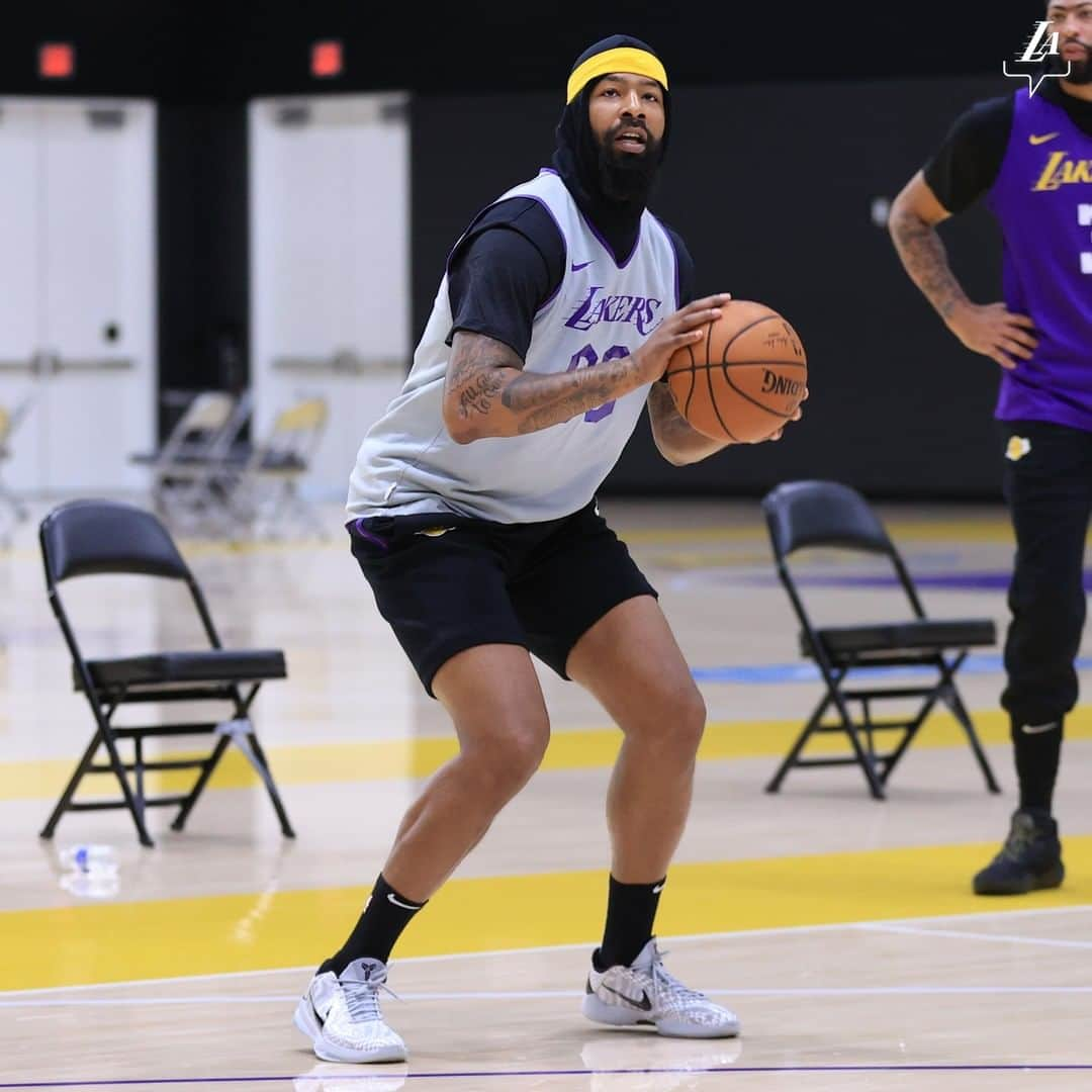 Los Angeles Lakersさんのインスタグラム写真 - (Los Angeles LakersInstagram)「First day of training camp ☑️」12月8日 4時44分 - lakers