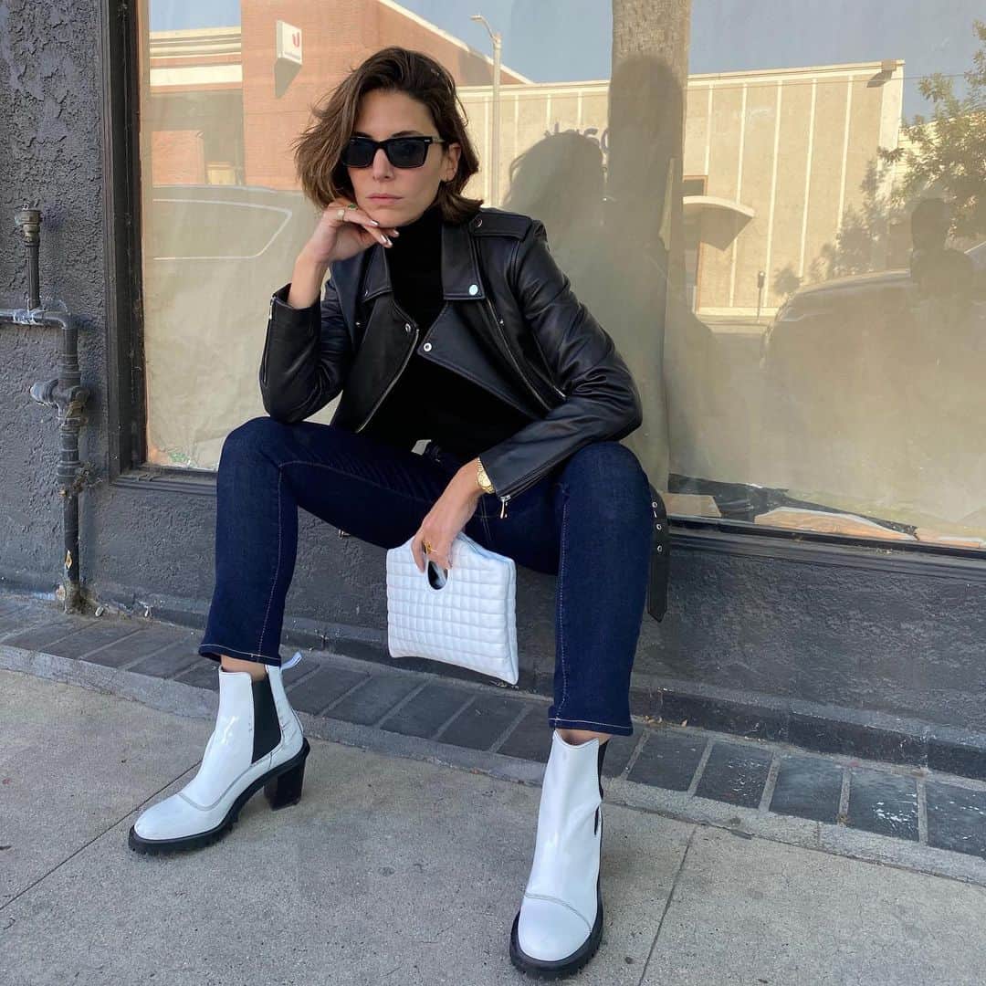 アドリアーノゴールドシュミットのインスタグラム：「Simply put by @jen_wonders, creating a bespoke life “means to create for yourself a lifestyle that fits your needs and dreams. Being independent so you're able to make your own choices and not fit in the boxes society wants to put you in.” It might be this rebel-with-a-cause mantra that we all need reminding of most right now, sure there's a lot of restrictions but it's also the perfect time to start sowing the seeds. Jen in our new bespoke B-Type jeans for a tailored fit without the tailor, styled with The Rory Jacket and Chels Turtleneck.  Follow Jen in our stories today as she takes us through an idyllic day.」