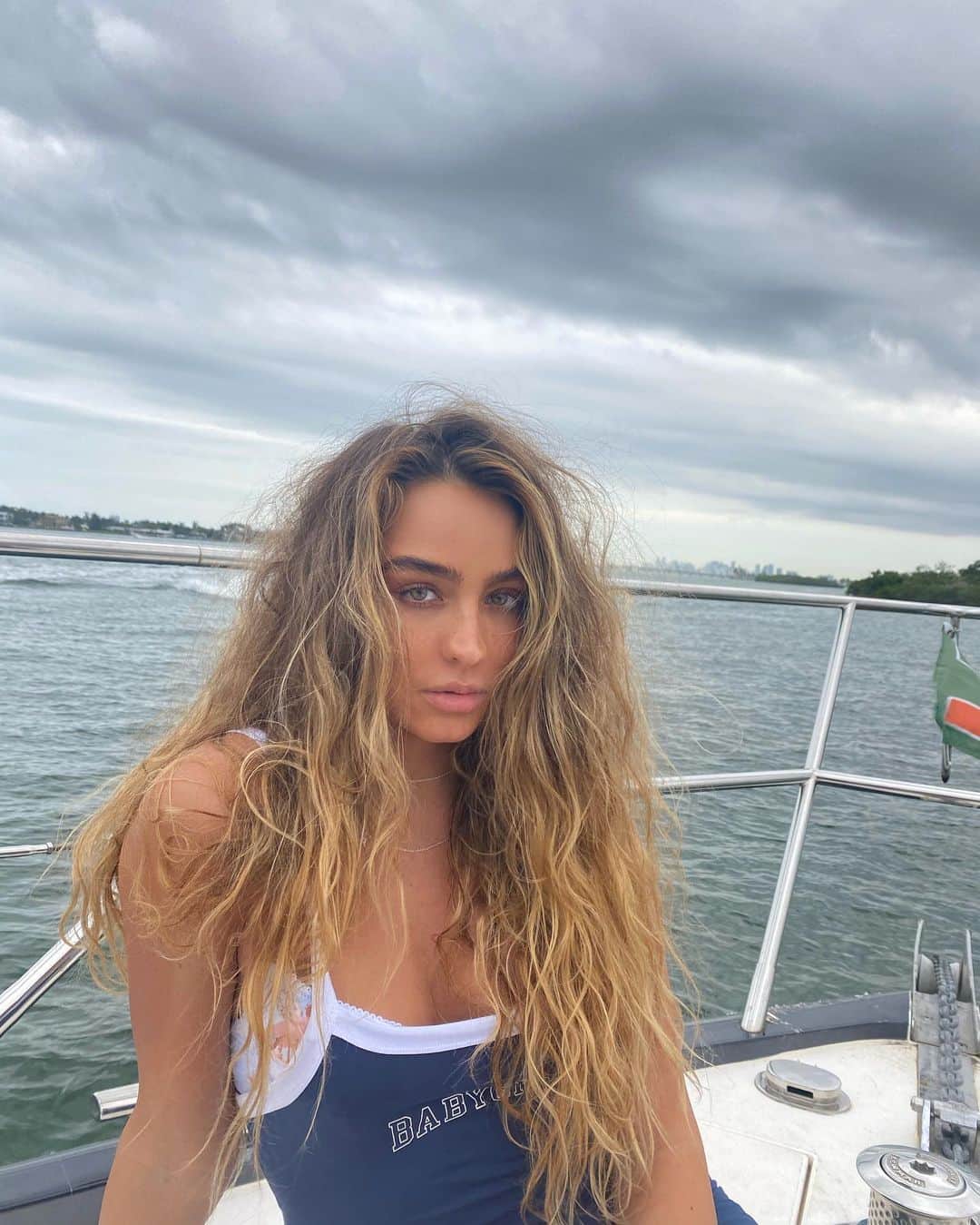 Sommer Rayさんのインスタグラム写真 - (Sommer RayInstagram)「let the ocean worry about being blue」12月8日 5時37分 - sommerray