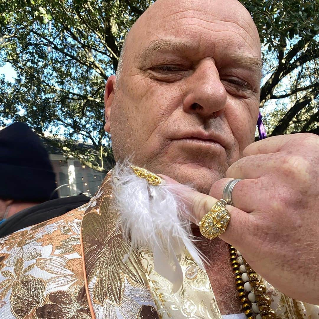 ディーン・ノリスさんのインスタグラム写真 - (ディーン・ノリスInstagram)「Pinky nail with feather. #uncledaddy @clawstnt」12月8日 5時54分 - deanjnorris