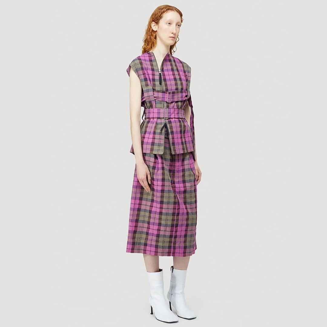 エルエヌシーシーのインスタグラム：「Vivienne Westwood have curated an exclusive capsule collection of pieces from their archive for ARCHIVE 06 – specially selected to reflect their most heritage and iconic designs. The ARCHIVE AW18 Bondage Top features bondage strapping, synonymous with Westwood’s first London boutique, SEX. Available for a limited time only. @viviennewestwood」