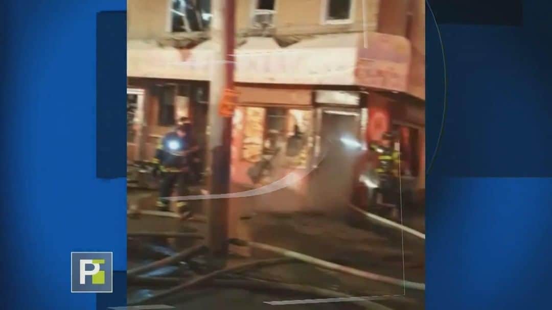 のインスタグラム：「Las llamas destruyen el trabajo de toda una vida de un comerciante hispano. Tenemos el reportaje esta tarde en #PrimerImpacto a las 5pm/4c.」