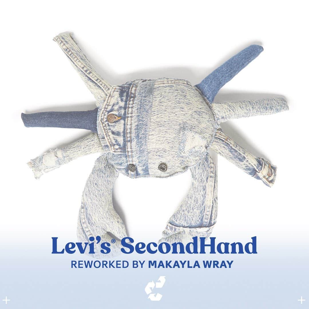 Levi’sさんのインスタグラム写真 - (Levi’sInstagram)「Complex SHOP Presents ’Reconstruct,’ available now at #ComplexLand. Shop exclusive upcycled Levi’s® SecondHand goods reworked by New York-based tailor/designer Makayla Wray. Hit the link in bio to enter #ComplexLand to shop. Products are available today only! . Check out the Complex SHOP booth in the DOWNTOWN section. First booth to the right as soon as you enter.」12月8日 6時05分 - levis