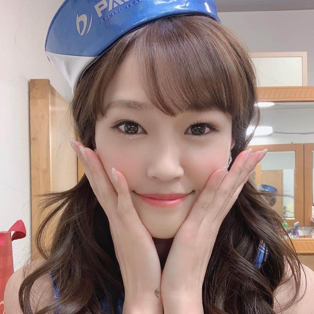 橘香恋のインスタグラム：「おはようございます❤︎﻿ ﻿ 前回の投稿に﻿ イイネとコメントありがとうございます☺﻿ ﻿ ﻿最近寒いって言葉ばかり言ってる‼︎☹︎  マイナスな言葉出さないように 気を付けているけど 寒さには勝てないな〜😓」